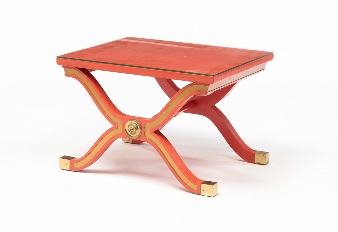 DORTHY DRAPER "HENREDON HERITAGE" END TABLE. (1 of 5)