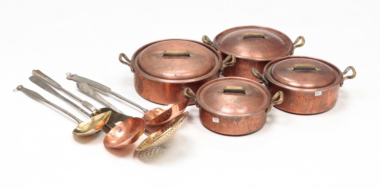 NINE PIECES OF KITCHENWARE. (1 of 4)