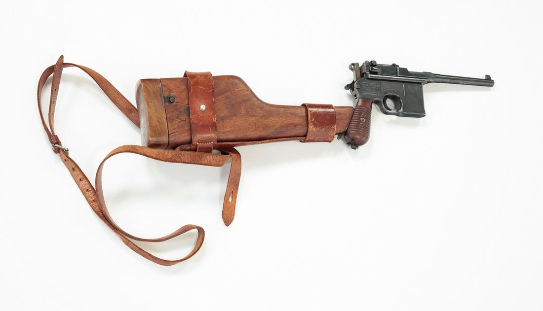 MAUSER 1896/C BROOMHANDLE 7.63MM SEMI AUTO PISTOL: Mauser 1896/C "BroomHandle" 7.65mm semi automatic pistol. Wooden grips with blued frame and barrel. 5-1/2" barrel length, 12" overall. Includes wooden stock/holster. 25-1/2" length with stock. Serial 