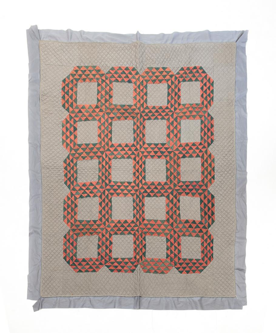 AMERICAN PIECED QUILT. (1 of 5)