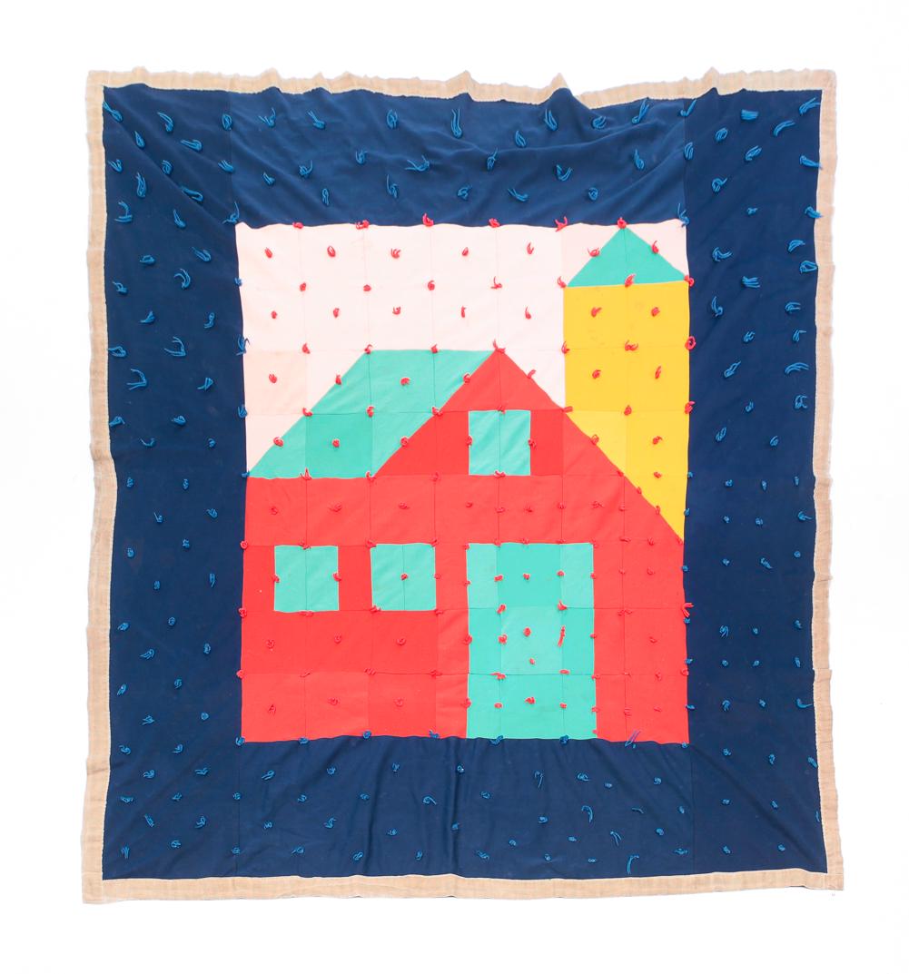 FOLKSY AMERICAN TIED QUILT. (1 of 4)