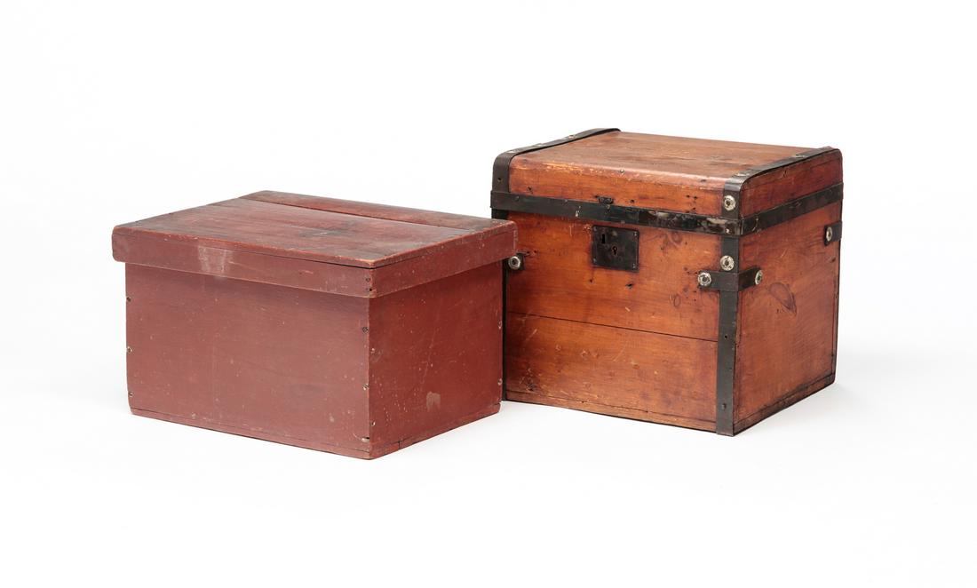AMERICAN TRUNK AND LIDDED BOX. (1 of 8)