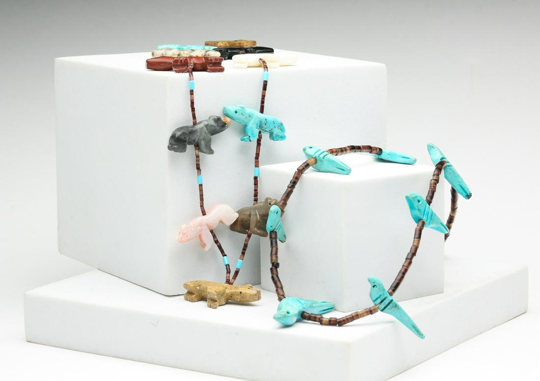 TWO VINTAGE CARVED STONE FETISH NECKLACES. (1 of 4)