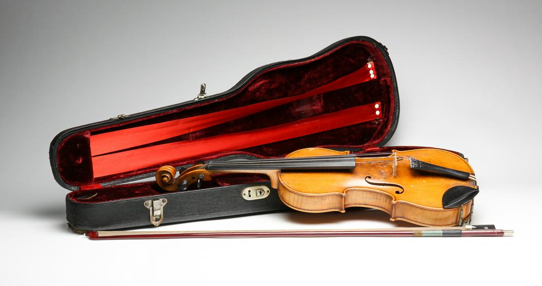 GERMAN VIOLIN. (1 of 7)