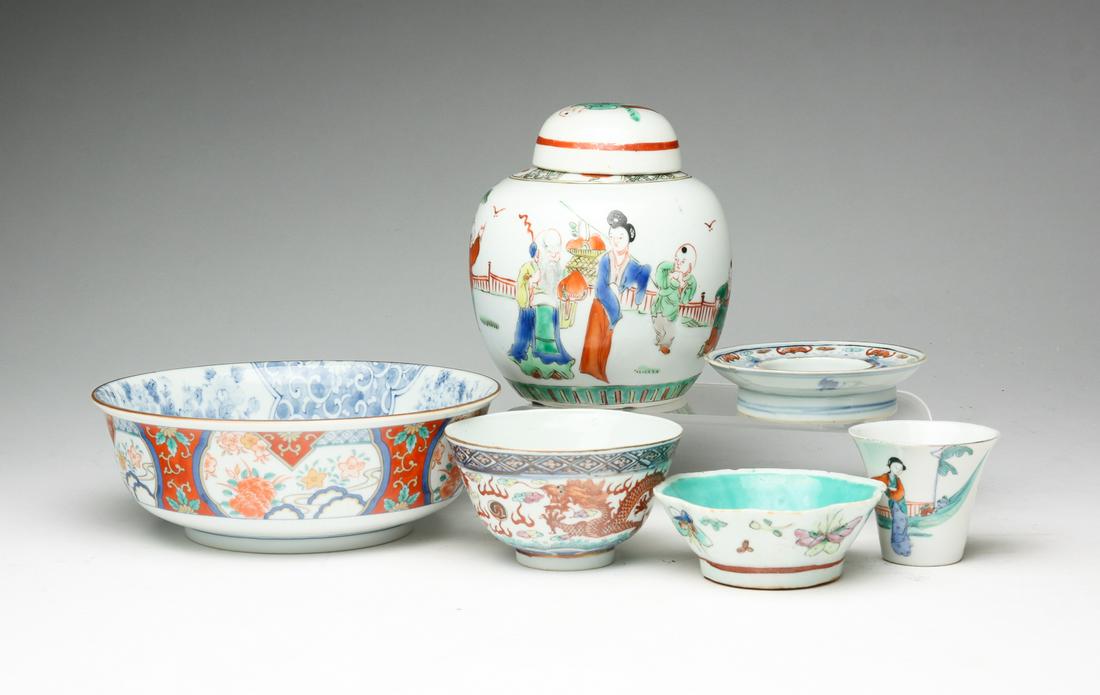 GROUP OF ASIAN PORCELAIN. (1 of 9)