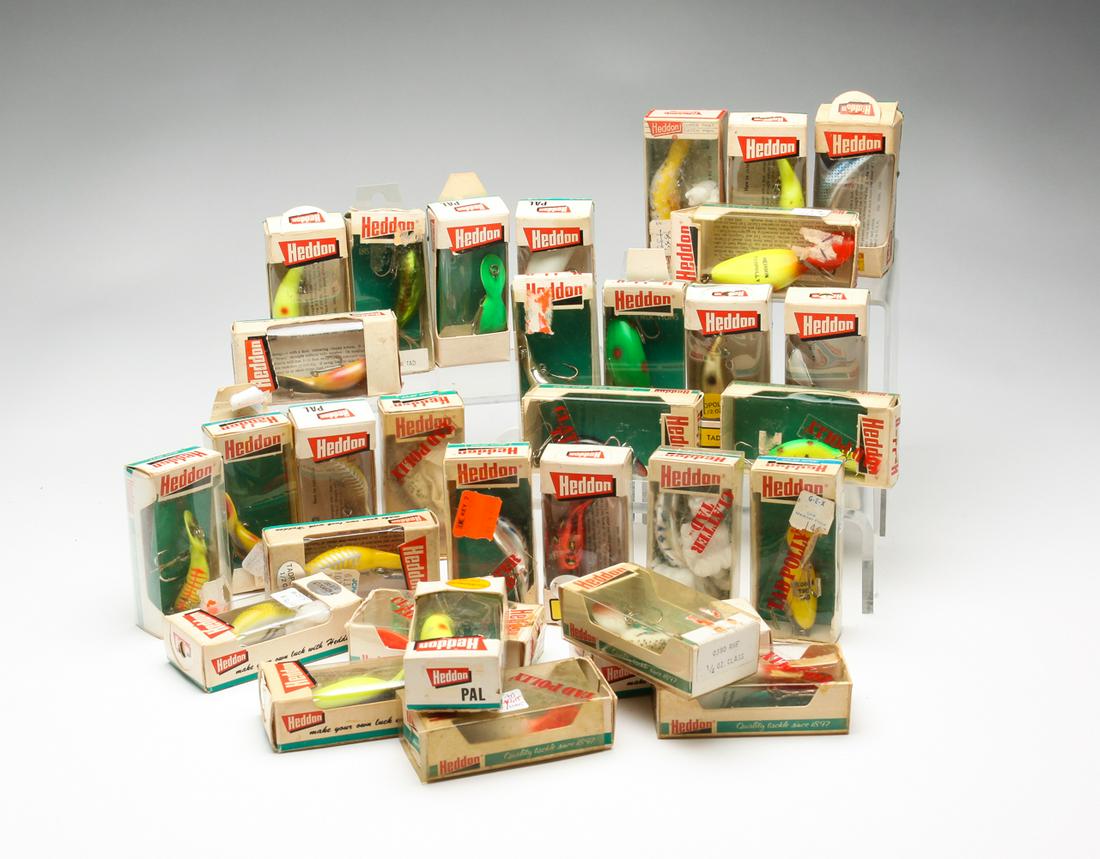 GROUP OF BOXED HEDDON LURES. (1 of 3)