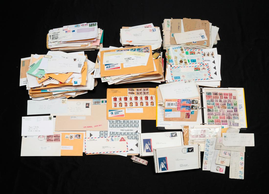 COLLECTION OF CANCELED WORLD STAMPS. (1 of 10)