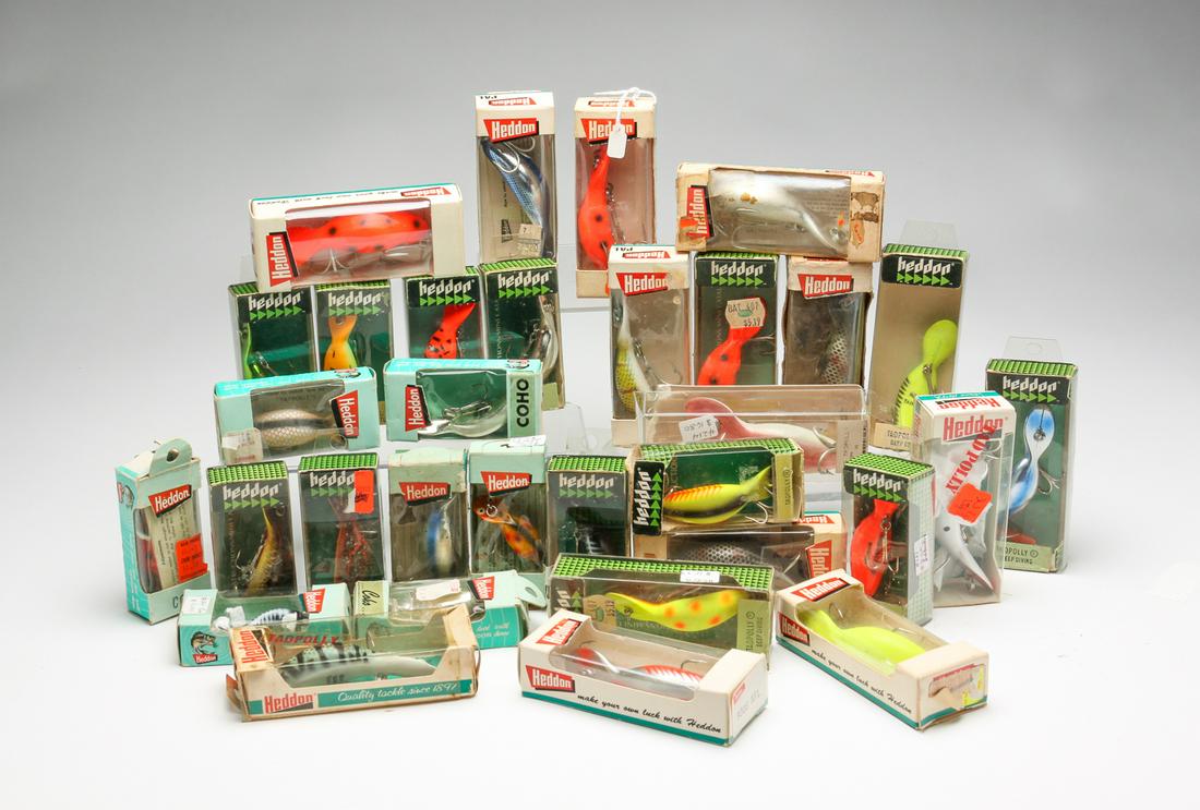THIRTY-TWO BOXED HEDDON LURES. (1 of 3)