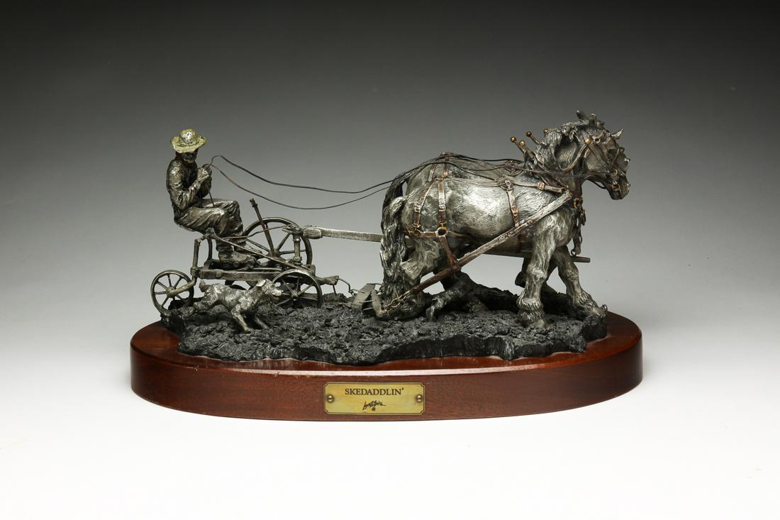 CHILMARK STATUE "SKEDALLIN'", LOWELL DAVIS. (1 of 6)