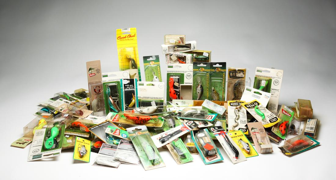 GROUPING OF CONTEMPORARY LURES. (1 of 2)