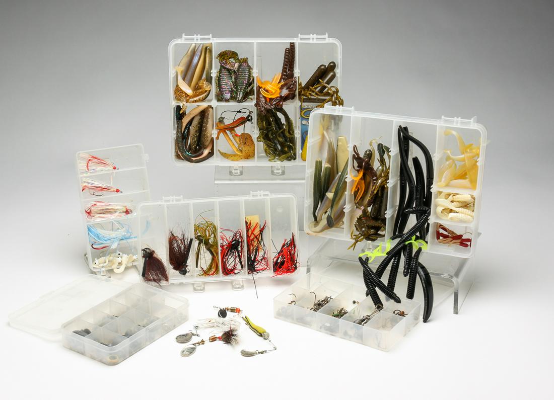 GROUPING OF ASSORTED TACKLE. (1 of 4)