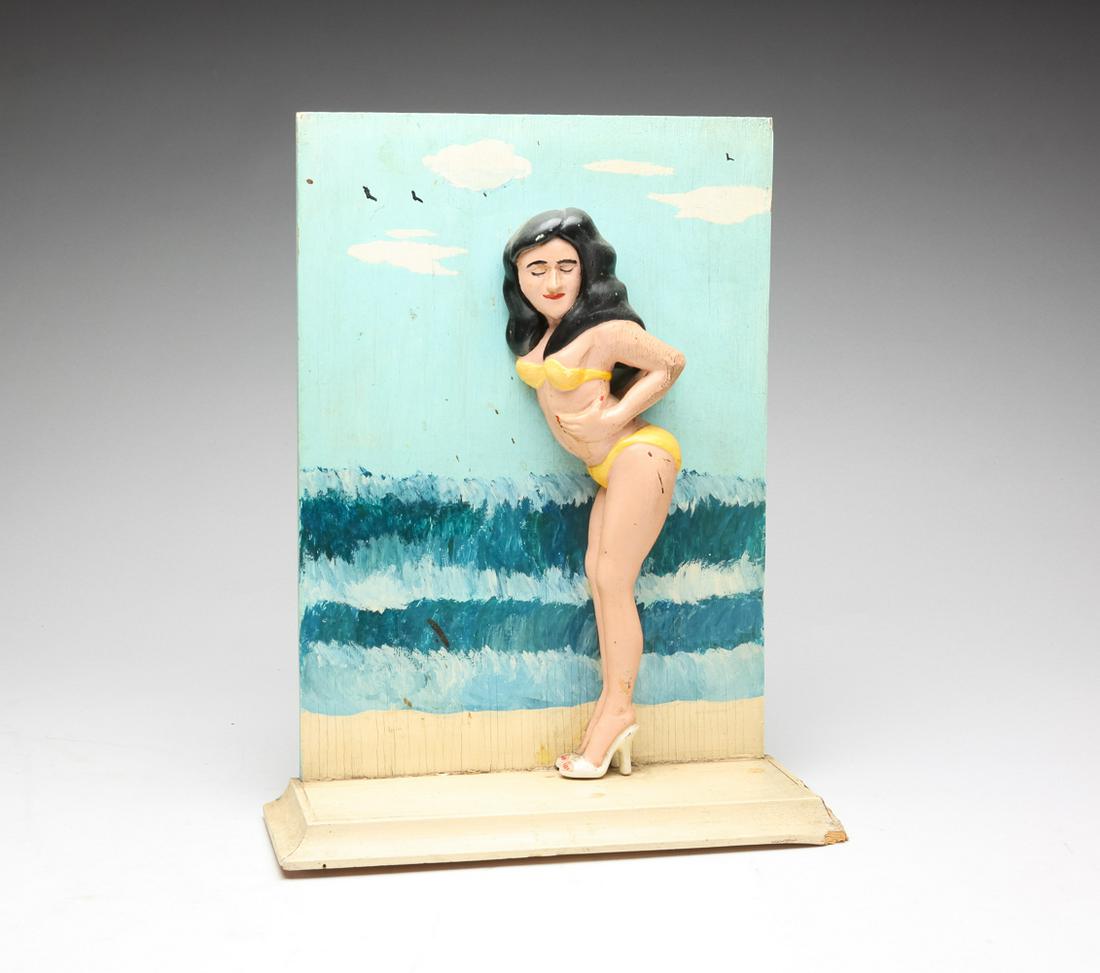AMERICAN BATHING BEAUTY FOLK ART PLAQUE. (1 of 4)