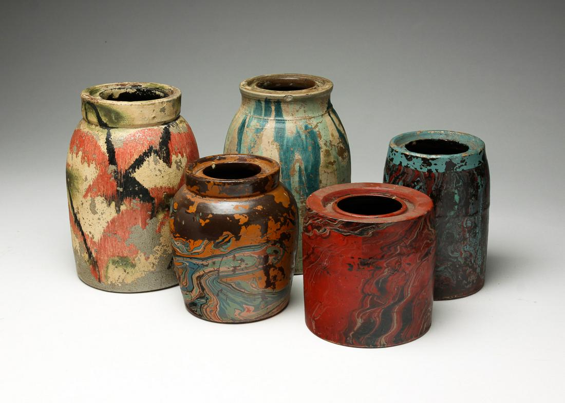 FIVE PIECES OF AMERICAN STONEWARE. (1 of 2)