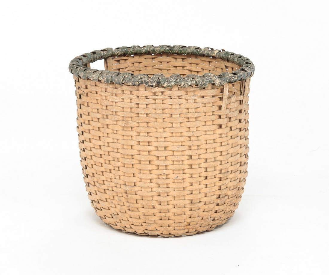AMERICAN PAINTED BASKET. (1 of 6)