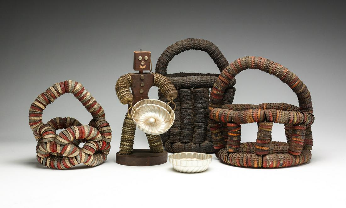 FOUR BOTTLE CAP FOLK ART PIECES. (1 of 5)