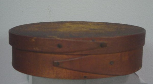 SHAKER BOX. Oval bentwood box with Harvard type si