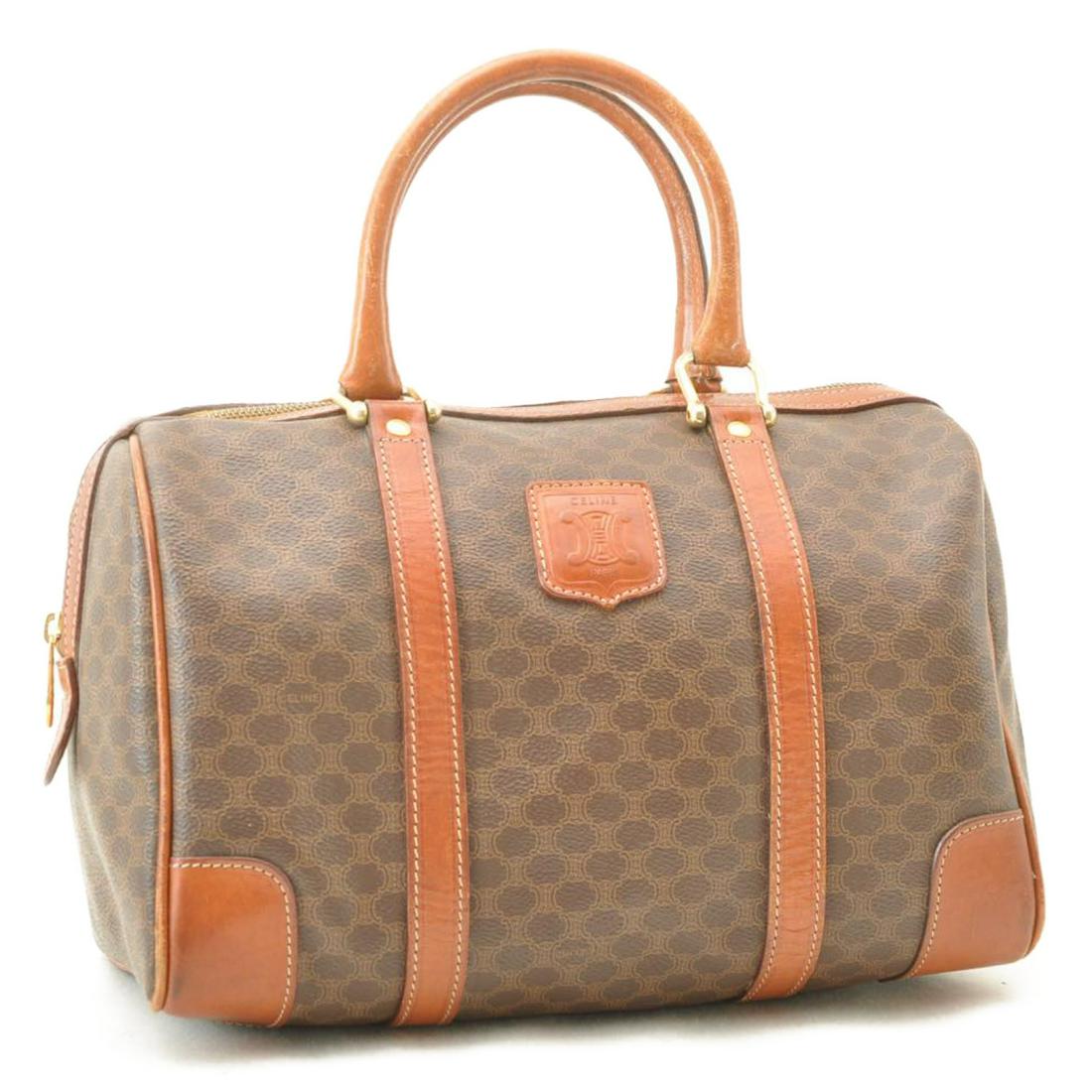 CELINEHand Bag: Brand: CELINE Material: PVC Leather Color: Brown Size: W11.81 x H6.49 x D7.48inch(Approx) Made In: Italy Comes with: There is no item box and dust bag. We will send only the item which is put in the p