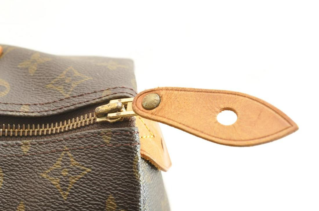 BURBERRY Shoulder Bag: Brand: BURBERRY Style: Shoulder Bag Material: Nylon Color: Beige Size (Inches): W7.08 x H8.26 x D2.75inch / Shoulder Drop 11.81-24.4"(Approx) Country of Origin: - Comes With: There is no item box and