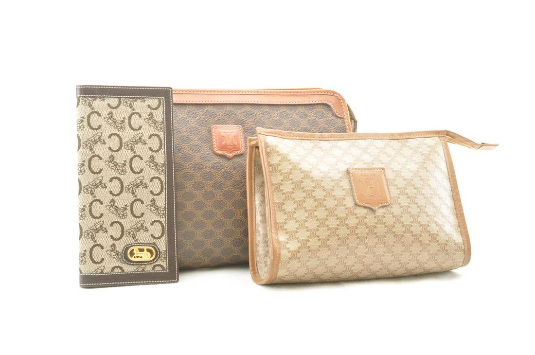 CELINE Macadam PVC Leather Canvas Clutch Bag Wallet: Brand: CELINE Style: Clutch Bag / Wallet Material: PVC Leather / Canvas Color: Beige / Brown Size (Inches): - Exterior Condition: Canvas : lose shape, rubbing, dirt--PVC Leather : lose shape, rubbing,