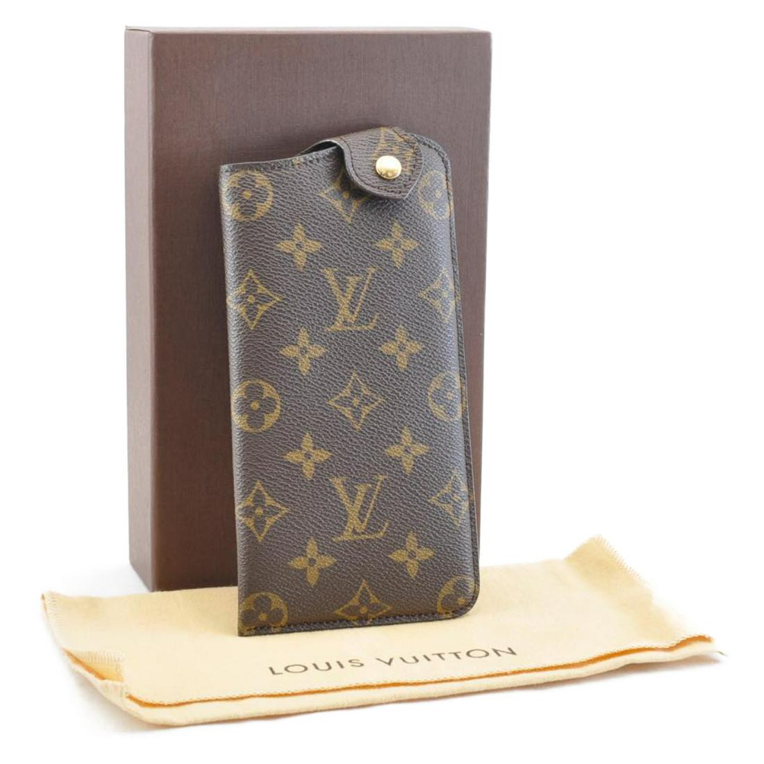 Authentic LOUIS VUITTON Monogram Canvas Glasses Case: Brand: LOUIS VUITTON Material: Monogram Canvas Style: Glasses Case Color: Monogram Size(inch): W3.7 x H7.0 x D0.3â€³ (Approx) Country of Origin: France Accessory: Item Box / Dust Bag All Bidhaus i