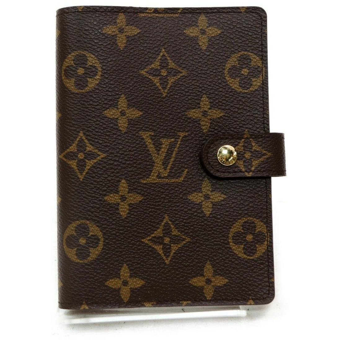 Authentic LOUIS VUITTON Monogram Diary Cover: Brand: LOUIS VUITTON Material: Monogram Style: Diary Cover Color: Browns Size(inch): W4.13 inch(approx) /10.5 cm(approx) x H5.62 inch(approx) /14.3 cm(approx) x D0.59 inch(approx) /1.5 cm(approx) " Co
