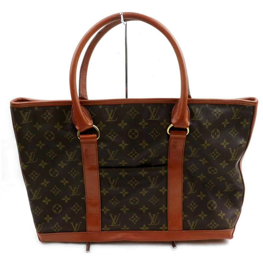 Authentic LOUIS VUITTON TOTE Monogram Tote Bag: Brand: LOUIS VUITTON Material: Monogram Style: Tote Bag Color: Browns Size(inch): W15.7 inch(approx) /40 cm(approx) x H11.8 inch(approx) /30 cm(approx) x D3.93 inch(approx) /10 cm(approx) " Country of
