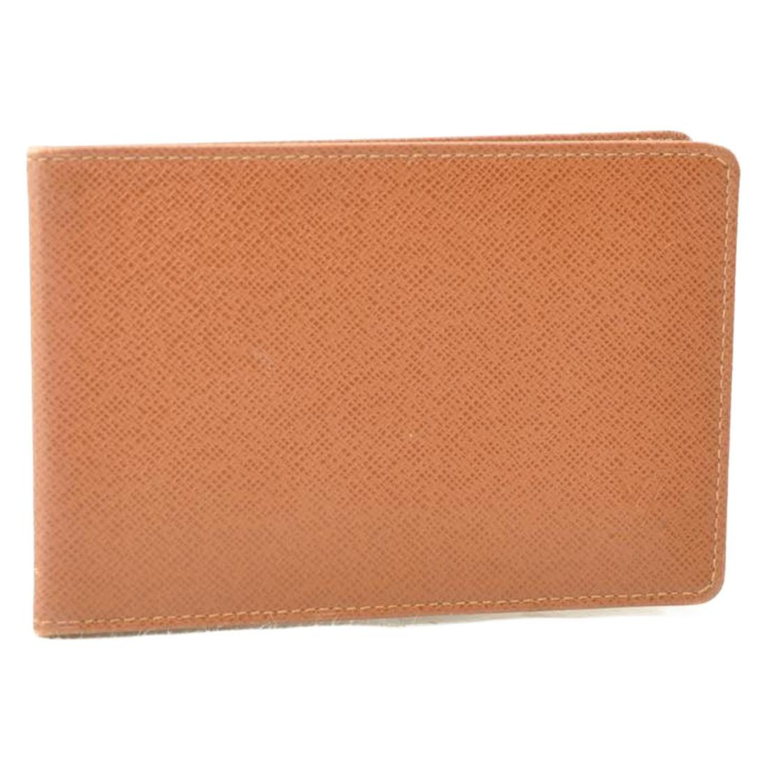 Authentic LOUIS VUITTON LEATHER PVC Leather Pass Case: Brand: LOUIS VUITTON Material: PVC Leather Style: Pass Case Color: Brown Size(inch): W5.11 x H3.34inch(Approx) Country of Origin: France Accessory: There is no item box and dust bag. We will send only