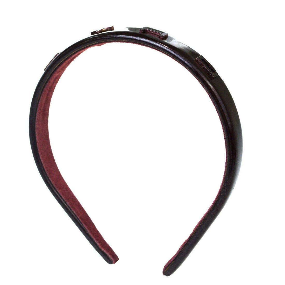 Authentic ETRO Patent Leather Head Band: Brand: ETRO Material: Patent Leather Style: Head Band Color: Bordeaux Size(inch): W 5.1 x H 5.9 x D 0 "(approx.) Country of Origin: Italy Come with: - All Bidhaus items come with a 100% money-back aut