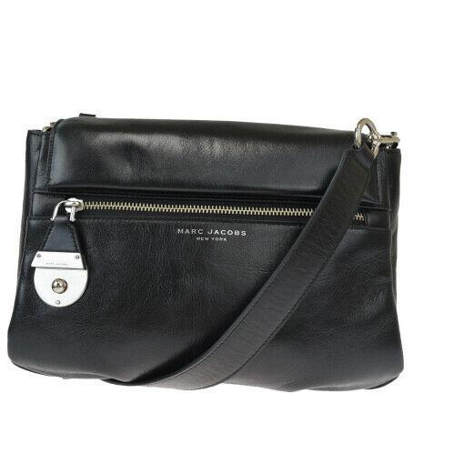 Authentic MARC JACOBS Leather Shoulder bag: Brand: MARC JACOBS Material: Leather Style: Shoulder bag Color: Black Size (HxWxD): 19cm x 28cm x 10cm / 7.48'' x 11.02'' x 3.93'' Country of Origin: China All Bidhaus items come with a 100% money-bac
