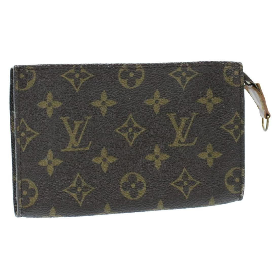Authentic LOUIS VUITTON Monogram Bucket PM Pouch: Brand: LOUIS VUITTON Style: Pouch Material: Monogram Canvas Color: Monogram Made in: USA Size (Inches): W6.69 x H4.13 x D0.59inch(Approx) Exterior Condition: Monogram Canvas : slightly rubbing, lose s