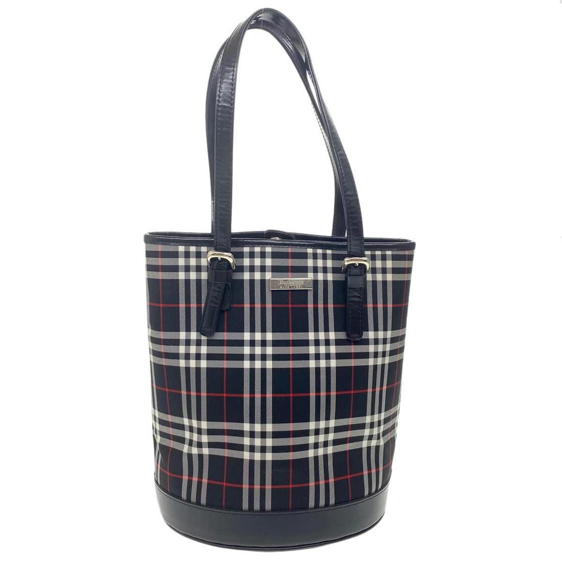BURBERRYS Blue Label Nova Check Shoulder Bag Black: Brand: BURBERRYSStyle: Shoulder BagMaterial: NylonColor: BlackMade in: JapanSize (Inches): W9.44 x H11.02 x D6.29inch / Shoulder Drop 7.87inch(Approx)Exterior Condition: Canvas : slightly rubbing, los