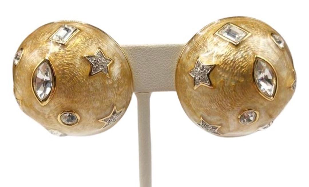 Authentic Guy Laroche Celestial Enamel & Clear: Brand: Guy Laroche Category: Earrings Fastening: Clip On Style: Dome Materials: Enamel, Costume Metal, Glass Rhinestones Size: Hallmark: Yes Other Remarks: All Bidhaus items come with a 100% money-bac