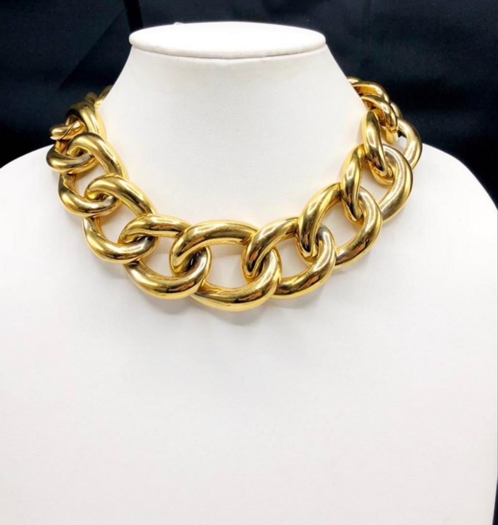 Authentic Massive Givenchy Chain Neckalce.: Description: 1980's Givenchy graduated Brand: Givenchy Material: Gold Plated Style: Chain Dimensions(inch): 16 L x 2 HallMark: "Givenchy" Country of Origin: France All Bidhaus items come with a 100% m