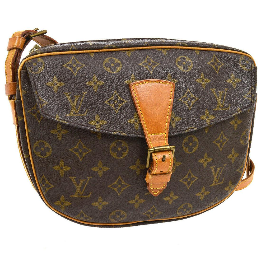 Authentic LOUIS VUITTON Monogram Canvas, Leather: Brand: LOUIS VUITTON Material: Monogram Canvas, Leather Style: Crossbody Color: Brown Size(inch): W10.6 x H8.3 x D2.0 " / Strap Drop: 15.4 - 18.9 Size(inch): W 10.6 x H 8.3 x D 2.0 "Strap Drop. 15.4 -