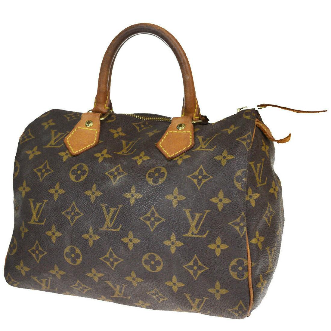 Authentic LOUIS VUITTON SPEEDY 25 Monogram Leather Hand: Brand: LOUIS VUITTON Material: Monogram leather Style: Hand Bag Color: Brown Size(inch): W 9.8 x H 6.7 x D 5.1 "(approx.) Country of Origin: France Come with: - All Bidhaus items come with a 100% mone