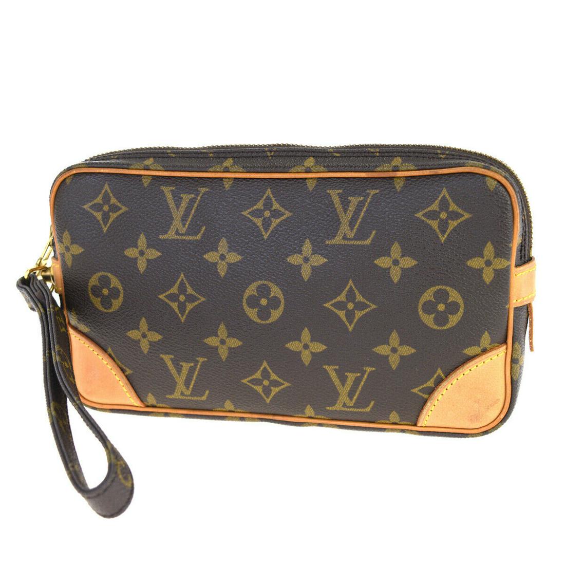 Authentic LOUIS VUITTON Monogram , Leather Clutch Bag: Brand: LOUIS VUITTON Material: Monogram , Leather Style: Clutch Bag Color: Browns Size(inch): W 8.7 x H 4.7 x D 1.6 "(approx.) Country of Origin: France Come with: - All Bidhaus items come with a 100%