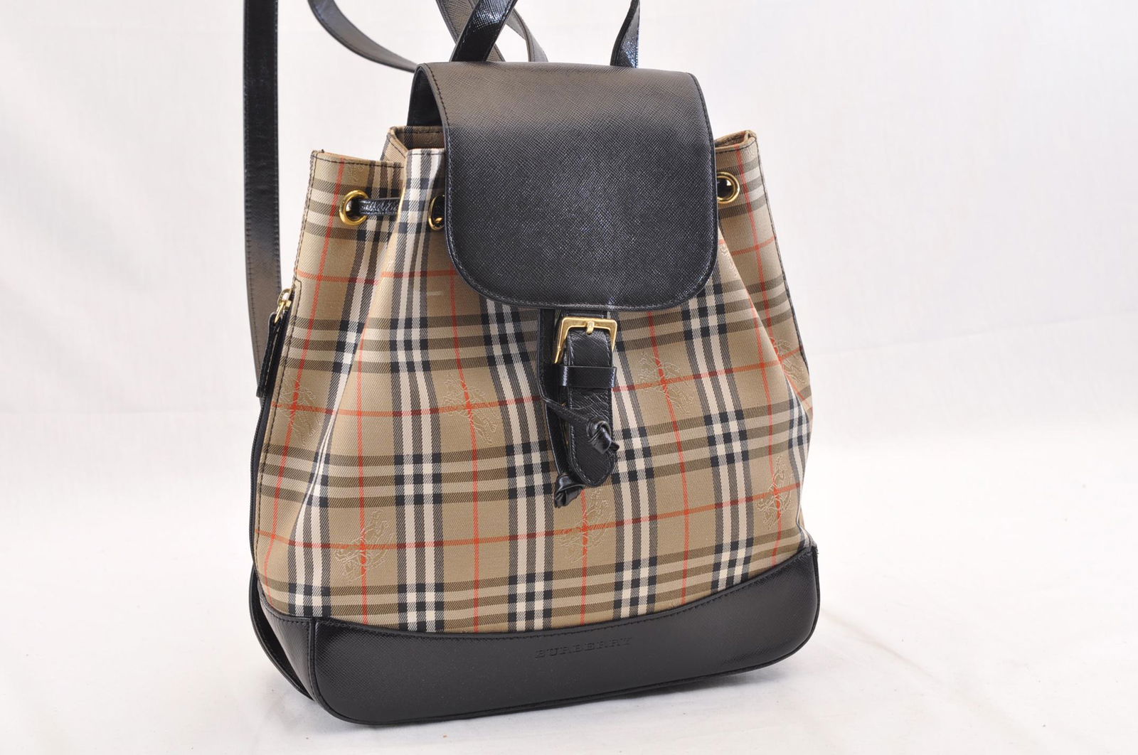 Authentic BURBERRY BACKPACK Canvas Backpack: Brand: BURBERRY Material: Canvas Style: Backpack Color: Nova Check Size(inch): W9.05 x H10.23 x D3.93inch(Approx) Country of Origin: â€“ Accessory: There is no item box and dust bag. We will send