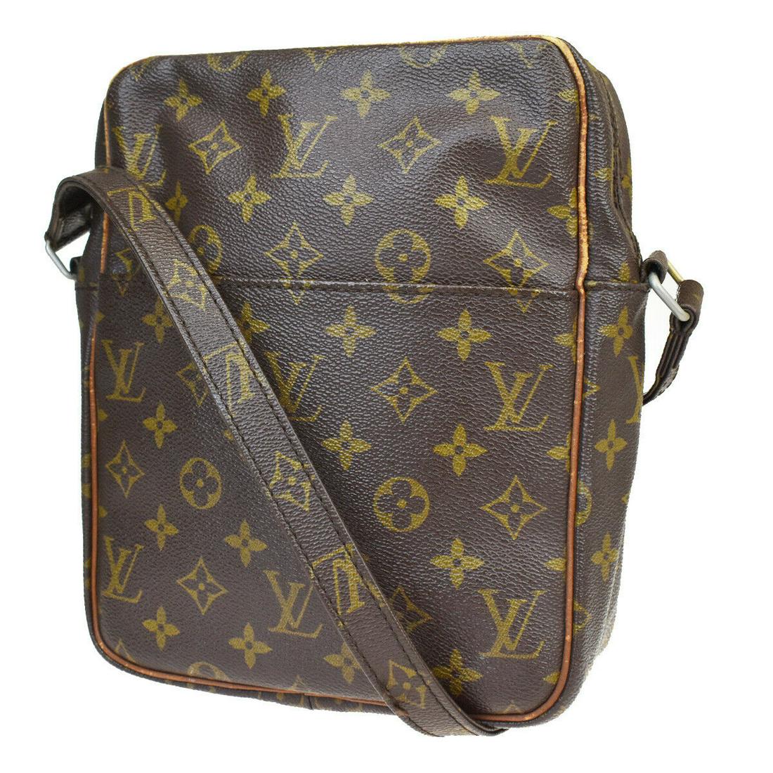 Authentic LOUIS VUITTON LEATHER BN Monogram, Leather: Brand: LOUIS VUITTON Material: Monogram, Leather Style: Shoulder Bag Color: Brown Size(inch): W 7.5 x H 9.1 x D 2.8 "(approx.) Country of Origin: France Come with: - All Bidhaus items come with a 100%