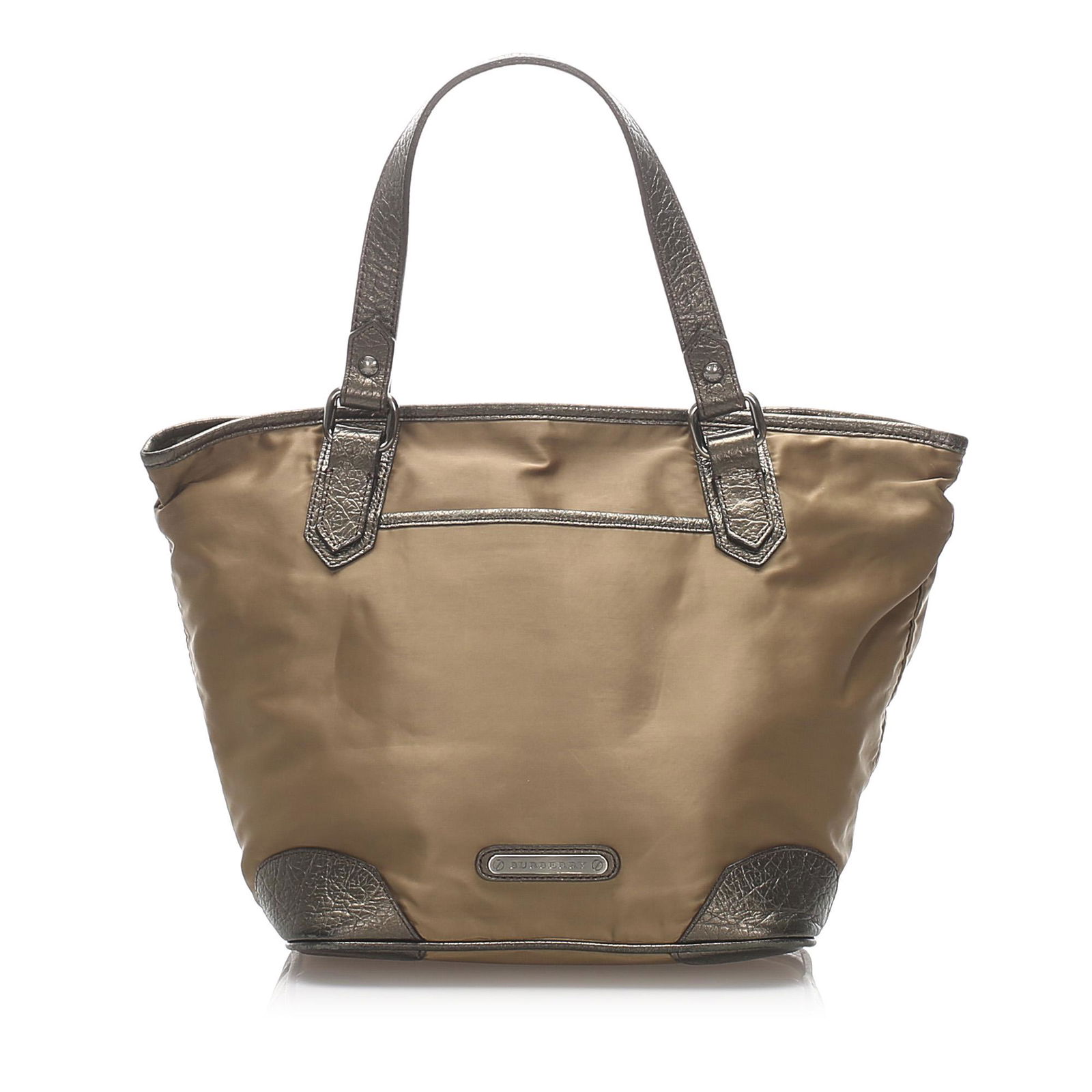 Authentic Burberry Nylon Tote Bag: This tote bag features a nylon body with leather trim, flat leather straps, a top zip closure, and interior zip and slip pockets.Brand: Burberry Model: Nylon Tote Bag Origin: United Kingdom Category: