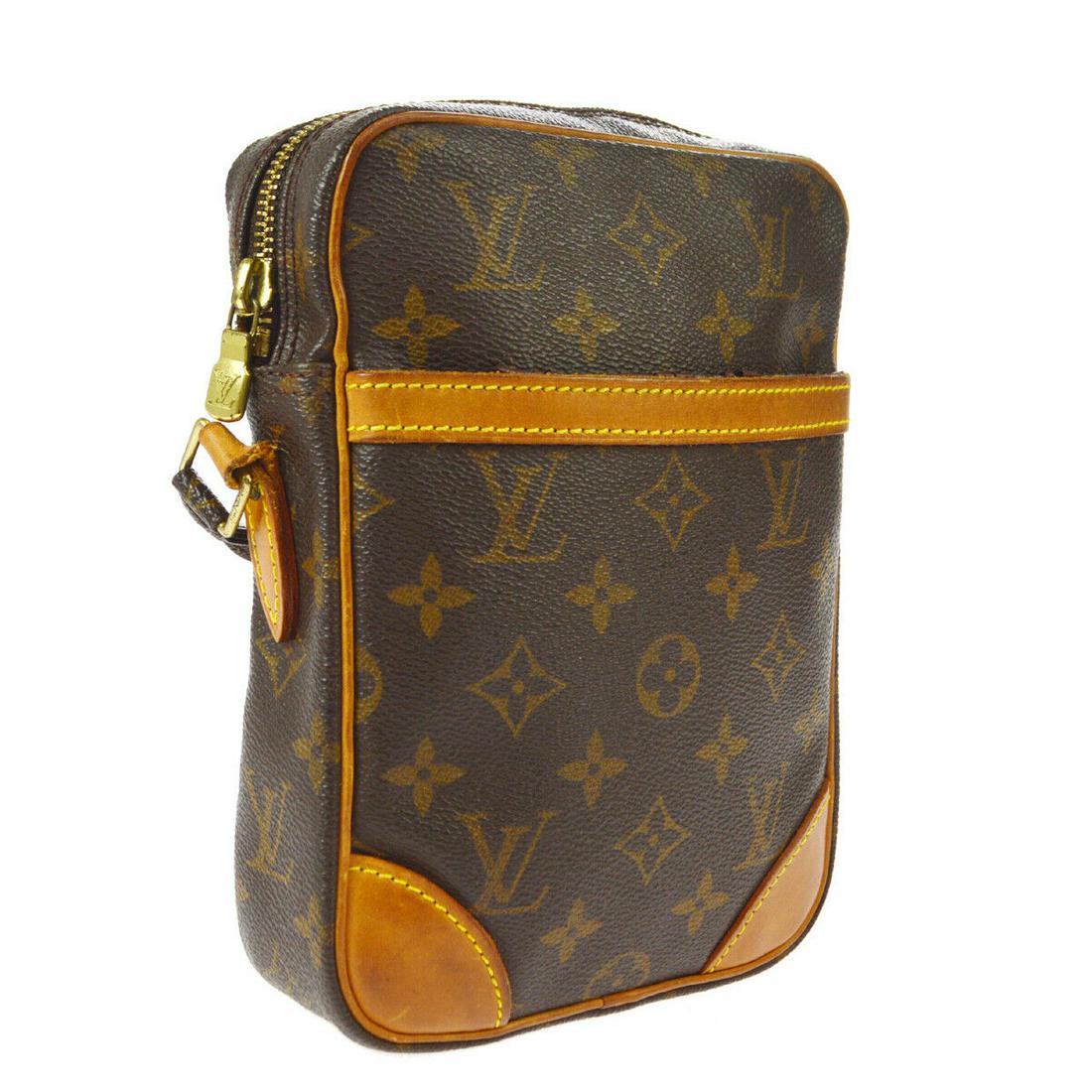 Authentic LOUIS VUITTON Monogram Canvas, Leather: Brand: LOUIS VUITTON Material: Monogram Canvas, Leather Style: Shoulder Bag Color: Brown Size(inch): W5.9 x H8.3 x D1.8 " / Strap Drop: 18.1 - 21.7 Size(inch): W 5.9 x H 8.3 x D 1.8 "Strap Drop. 18.1 