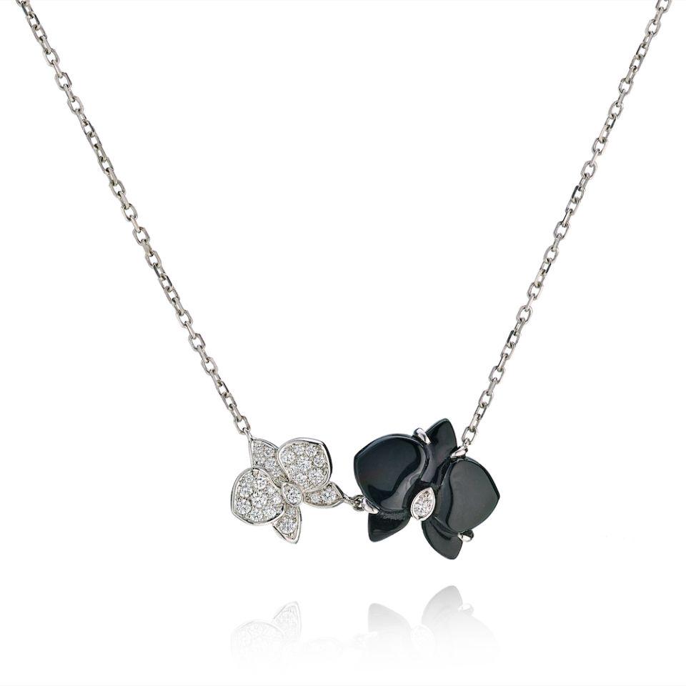 Authentic Cartier Caresse D'orchidees Vintage: Type: Vintage Necklaces Brand: Cartier Style: Caresse D orchidees Metal: 18K White Gold Grams: 10.1 Other Details: Diamond