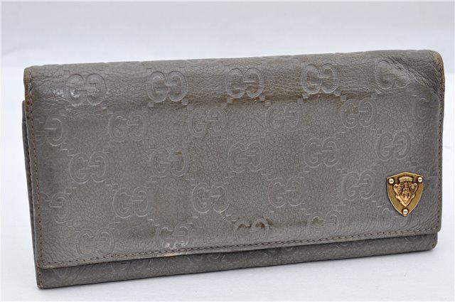 Authentic GUCCI Leather Wallet: Brand: GUCCI Material: Leather Style: Wallet Color: Gray Size(inch): W7.1 x H3.7 x D0.7"(Approx) Country of Origin: Italy Accessory: There is no ItemBox and DustBag.We will send only in photo. All Bid