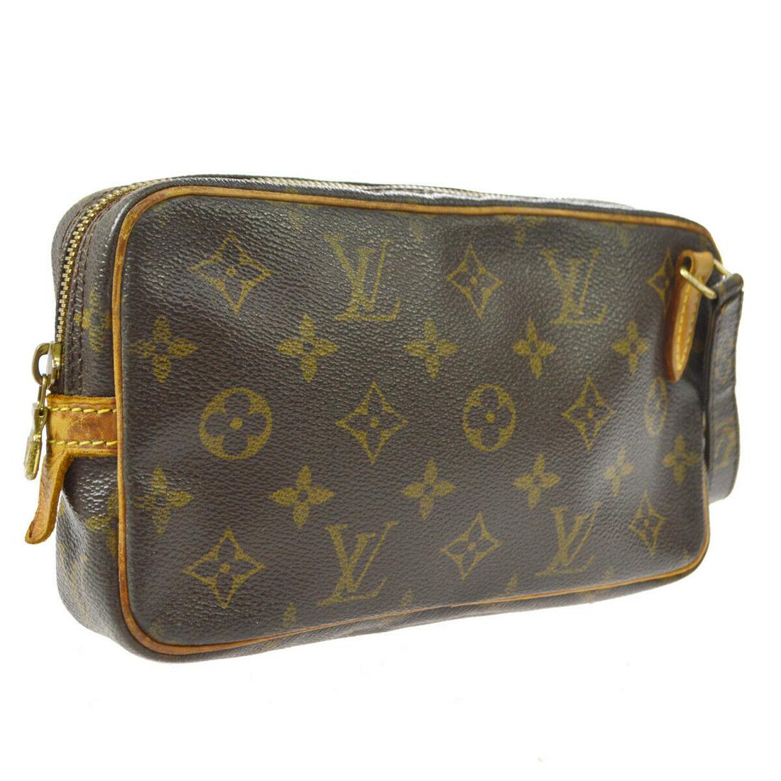 Authentic LOUIS VUITTON Monogram Canvas, Leather: Brand: LOUIS VUITTON Material: Monogram Canvas, Leather Style: Messenger & Cross Body Color: Brown Size(inch): W8.7 x H4.7 x D1.6 " Size(inch): W 8.7 x H 4.7 x D 1.6 "Strap Drop. 20.9 - 24.4 " Country