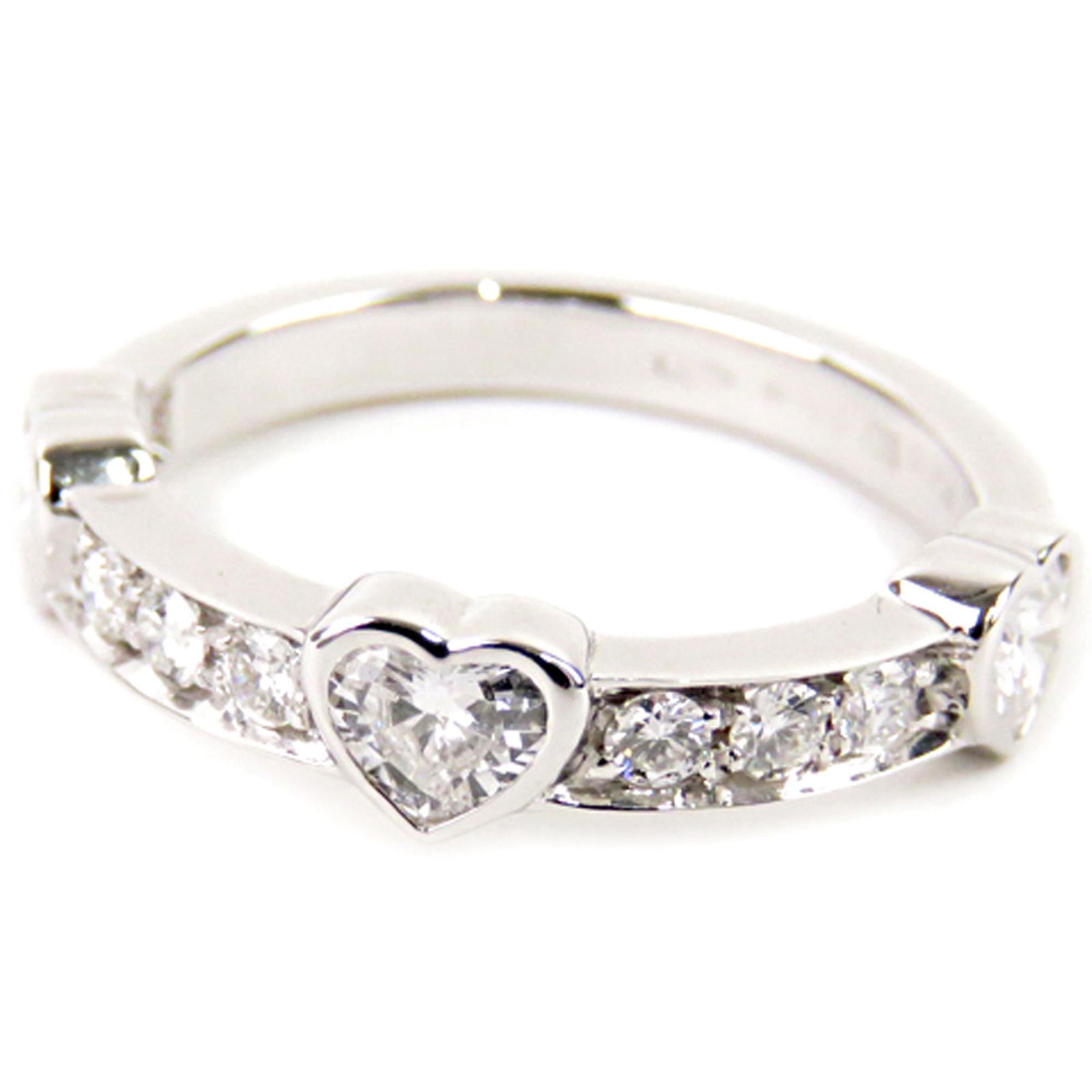 Authentic Bvlgari Cuore Heart Diamond Ring: This ring features diamonds set in 18K White Gold Hardware. Brand: Bvlgari Model: Cuore Heart Diamond Ring Origin: Italy Category: Ring Color: Silver Style: Others Material: Metal x 18K White Gold x N