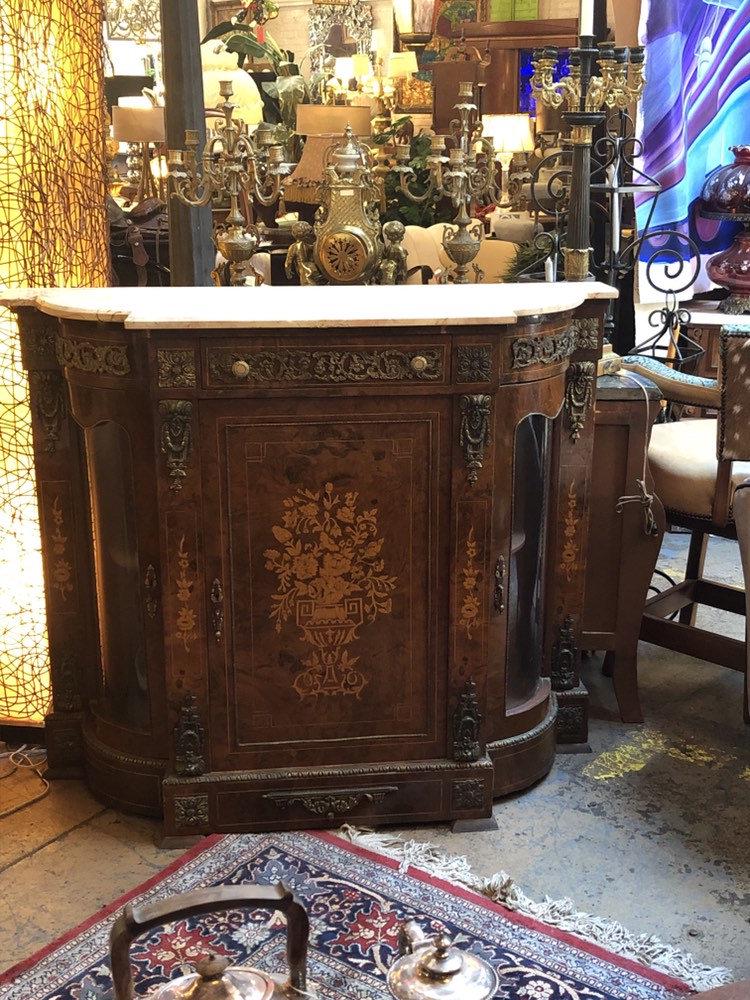 Antique French Louis XV Style Ormolu Foliate Marquetry: Antique French Louis XV Style Ormolu Mounted Foliate Marquetry Inlaid Sideboard Console Display Cabinet with 2 Serpentine Shaped Glass Doors and Scalloped Shaped Marble Top Front center door is flanke