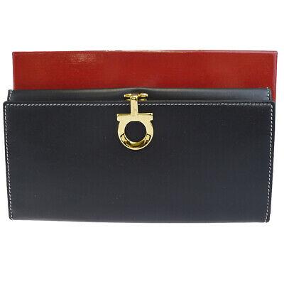 Authentic SALVATORE FERRAGAMO Bifold: Brand: SALVATORE FERRAGAMO Model: Bifold Country of Origin: Italy Material: Leather Color: Black Size (Inch): W7.5X H3.9X D0" Size (CM): W19X H10X D0Cm All Bidhaus items come with a 100 % money-back a