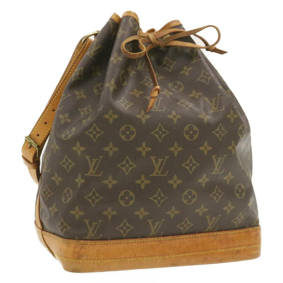 Authentic LOUIS VUITTON Monogram Noe Shoulder Bag LV: Brand: LOUIS VUITTON Style: Shoulder Bag Material: Monogram Canvas Color: Monogram Made In: France Size (Inches): W10 x H13.5 x D7.5"/ Shoulder Strap Length 21.2-26"(Approx) Exterior Condition: Mo