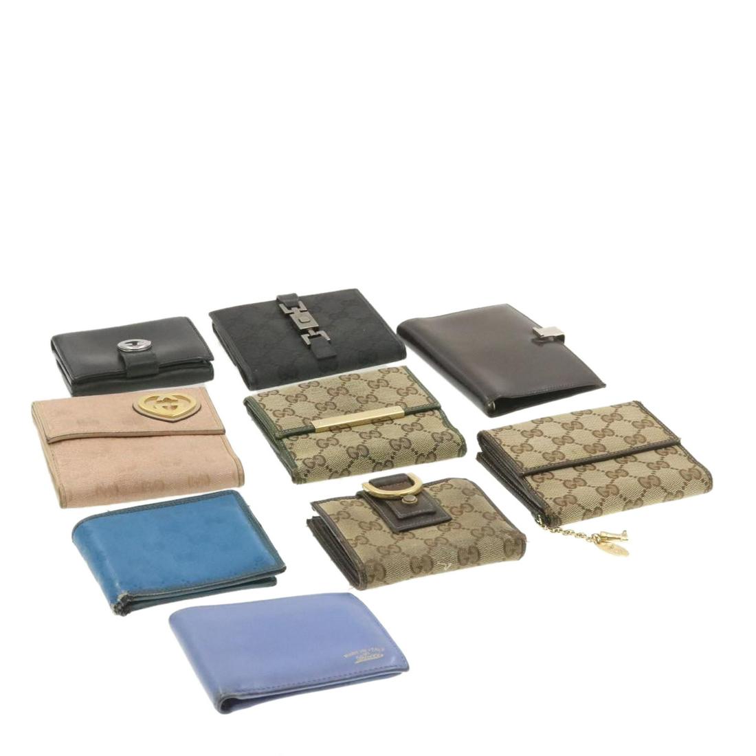 Authentic GUCCI GG Canvas Wallet 9set Leather Black: Brand: GUCCI Style: Wallet Material: - Color: Black/ Blue/ Pink Made In: Italy Size (Inches): - Exterior Condition: Canvas : lose shape rubbing stain tear PVC Leather : lose shape rubbi