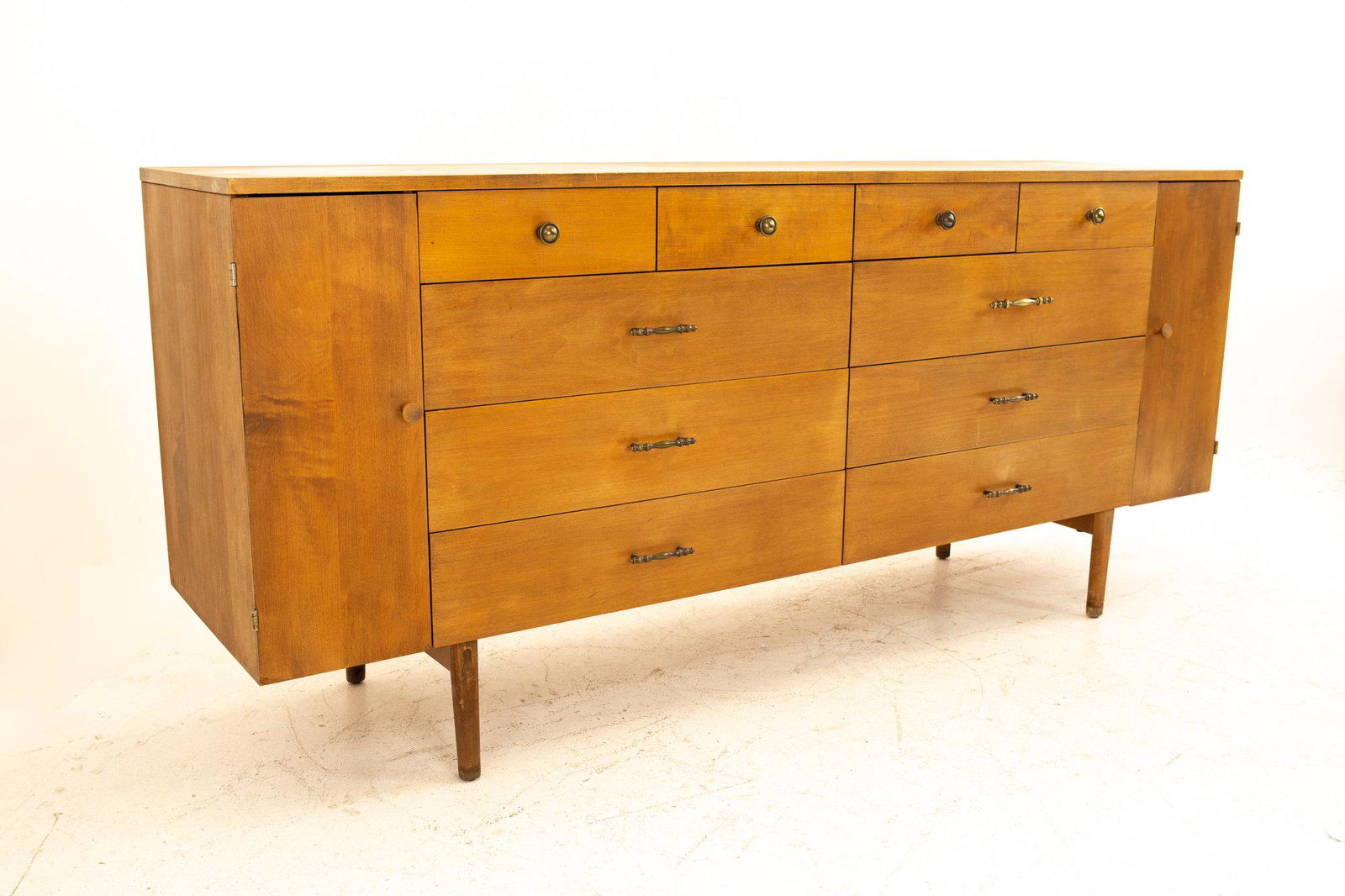 Paul McCobb For Calvin Group Mid Century 20 Drawer: Paul McCobb For Calvin Group Mid Century 20 Drawer Lowboy Dresser Dresser measures: 72 wide x 18 deep x 32.25 high See Terms & Conditions or contact us for shipping rates. It is your responsibility to