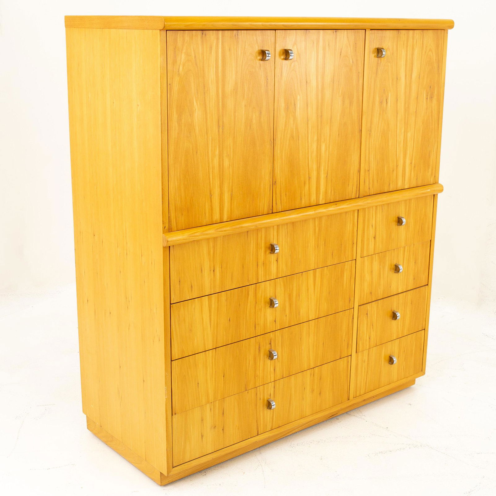 Jack Cartwright for Founders Mid Century 10 Drawer: Jack Cartwright for Founders Mid Century 10 Drawer Armoire Gentlemans Chest Chest measures: 41 wide x 19 deep x 48.5 high See Terms & Conditions or contact us for shipping rates. It is your responsibi